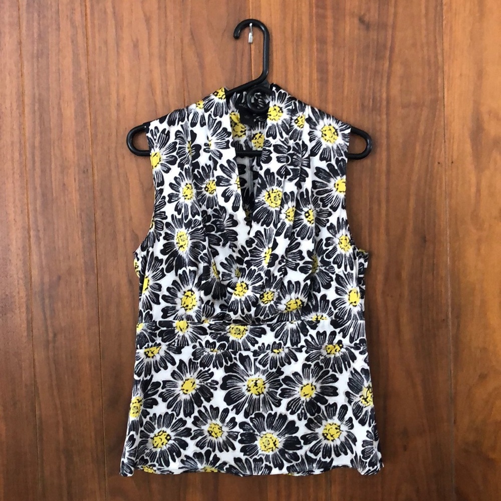 Ann Taylor sleeveless shirt.